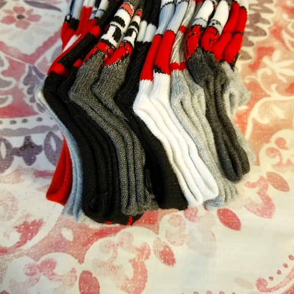 10 Pairs Disney Minnie Mouse Ankle No Show Socks Women's Shoe Size 4-10 Grey Red - Picture 7 of 7